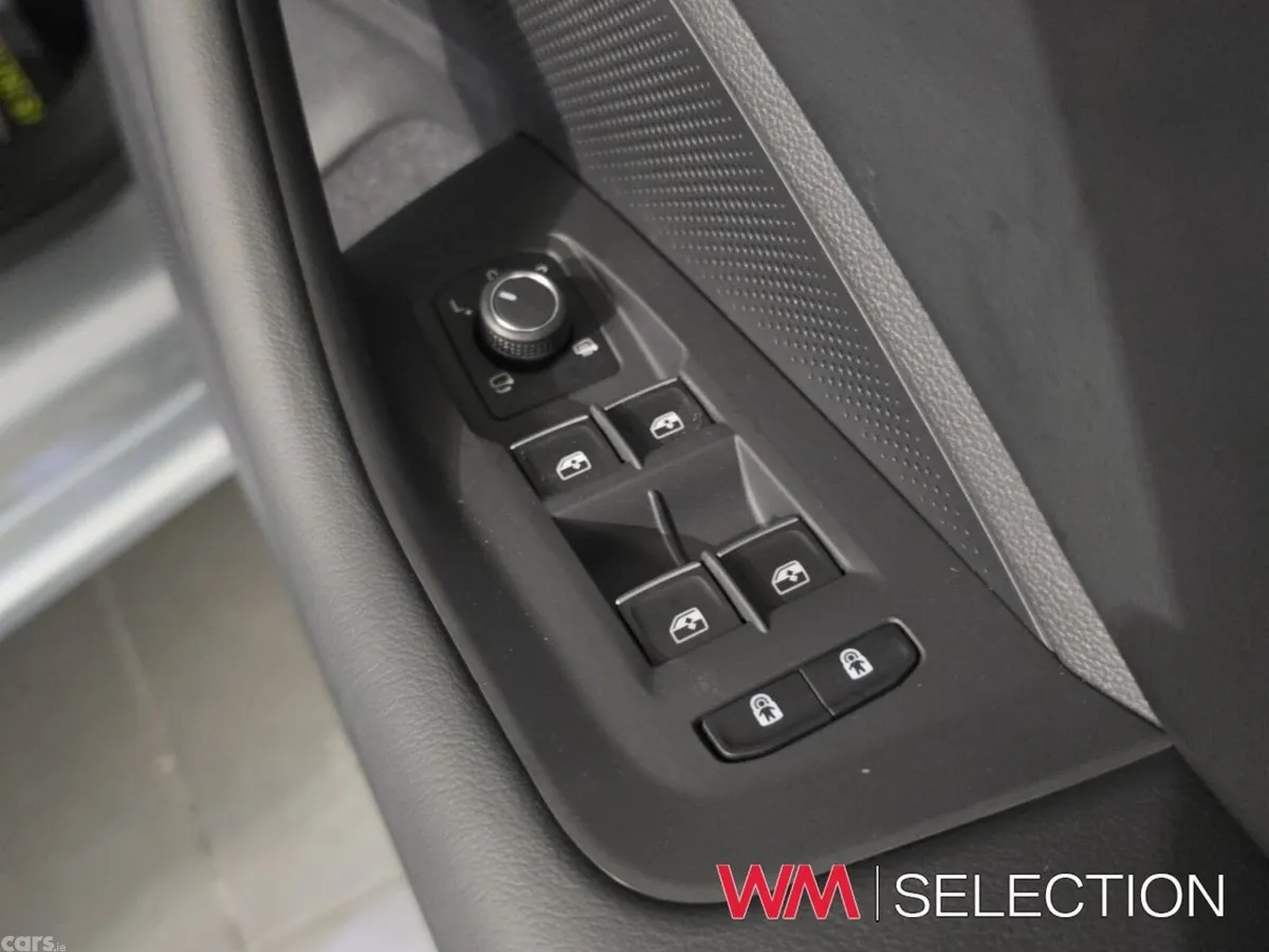 Volkswagen Passat Estate, Diesel, 2026, Grey