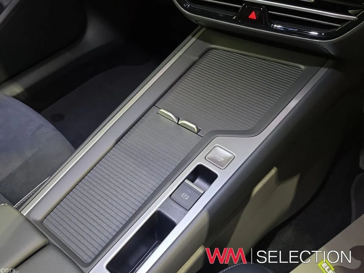 Volkswagen Passat Estate, Diesel, 2026, Grey