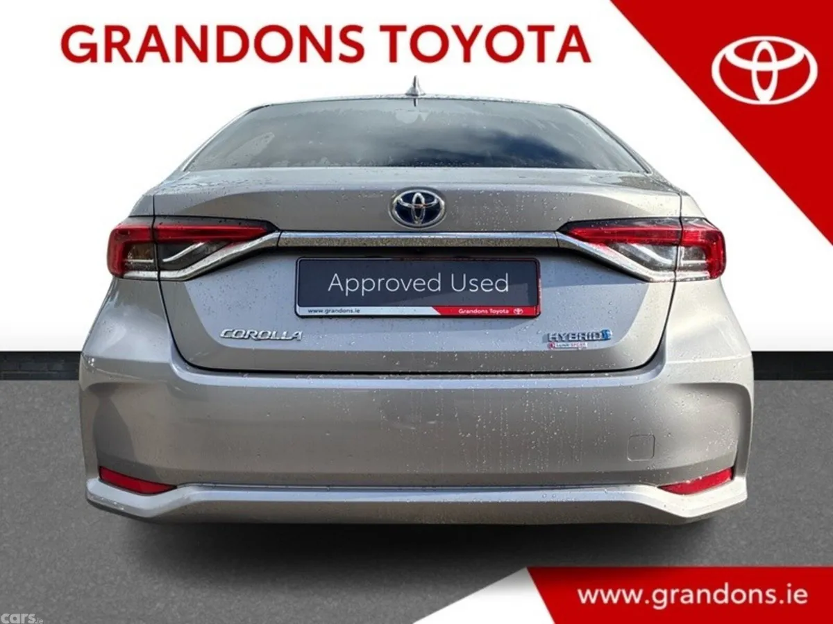 Toyota Corolla Saloon, Petrol Hybrid, 2022, Grey