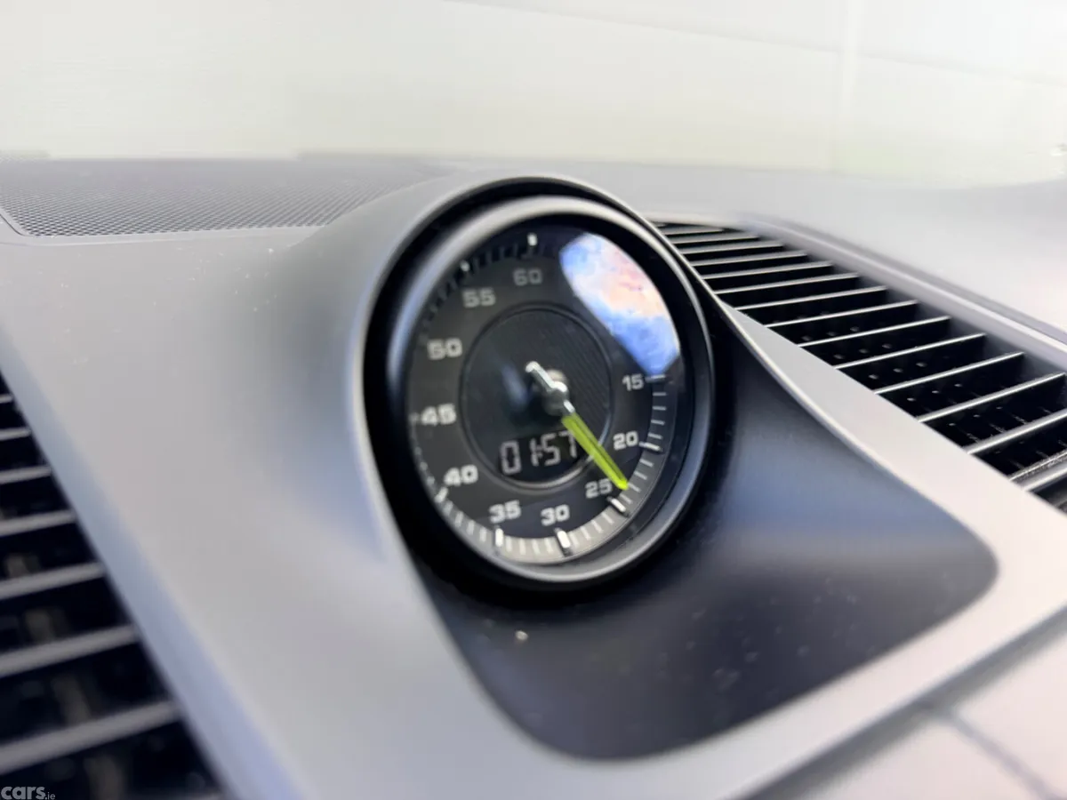 Porsche Cayenne SUV, Petrol Plug-in Hybrid, 2022, White