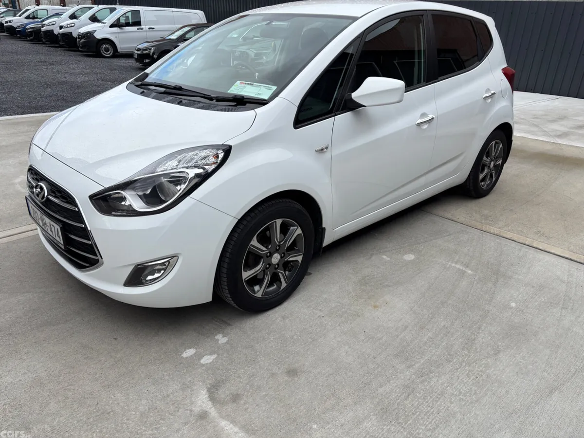Hyundai ix20 MPV, Petrol, 2020, White