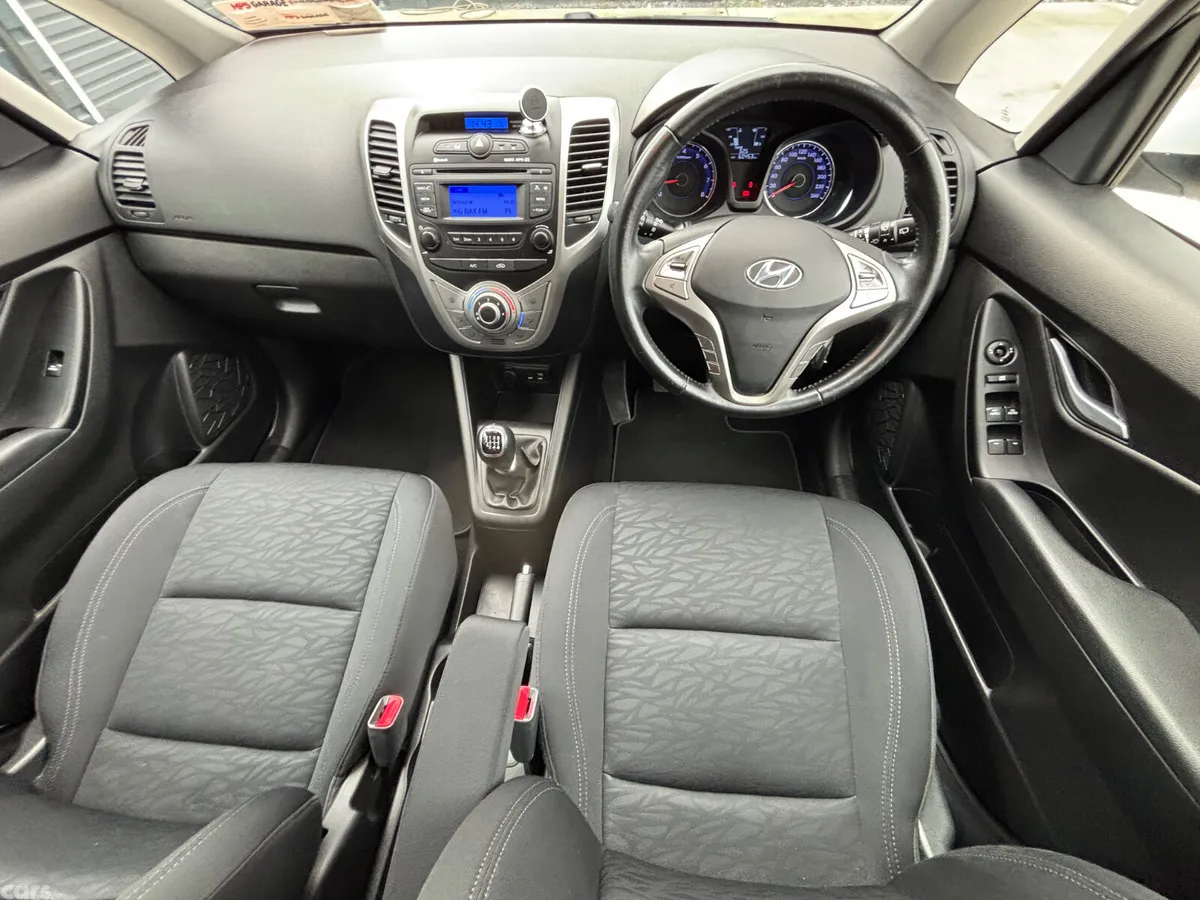 Hyundai ix20 MPV, Petrol, 2020, White