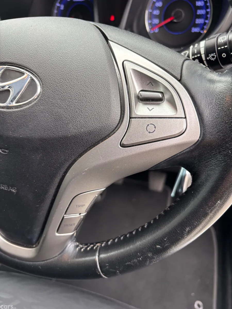 Hyundai ix20 MPV, Petrol, 2020, White