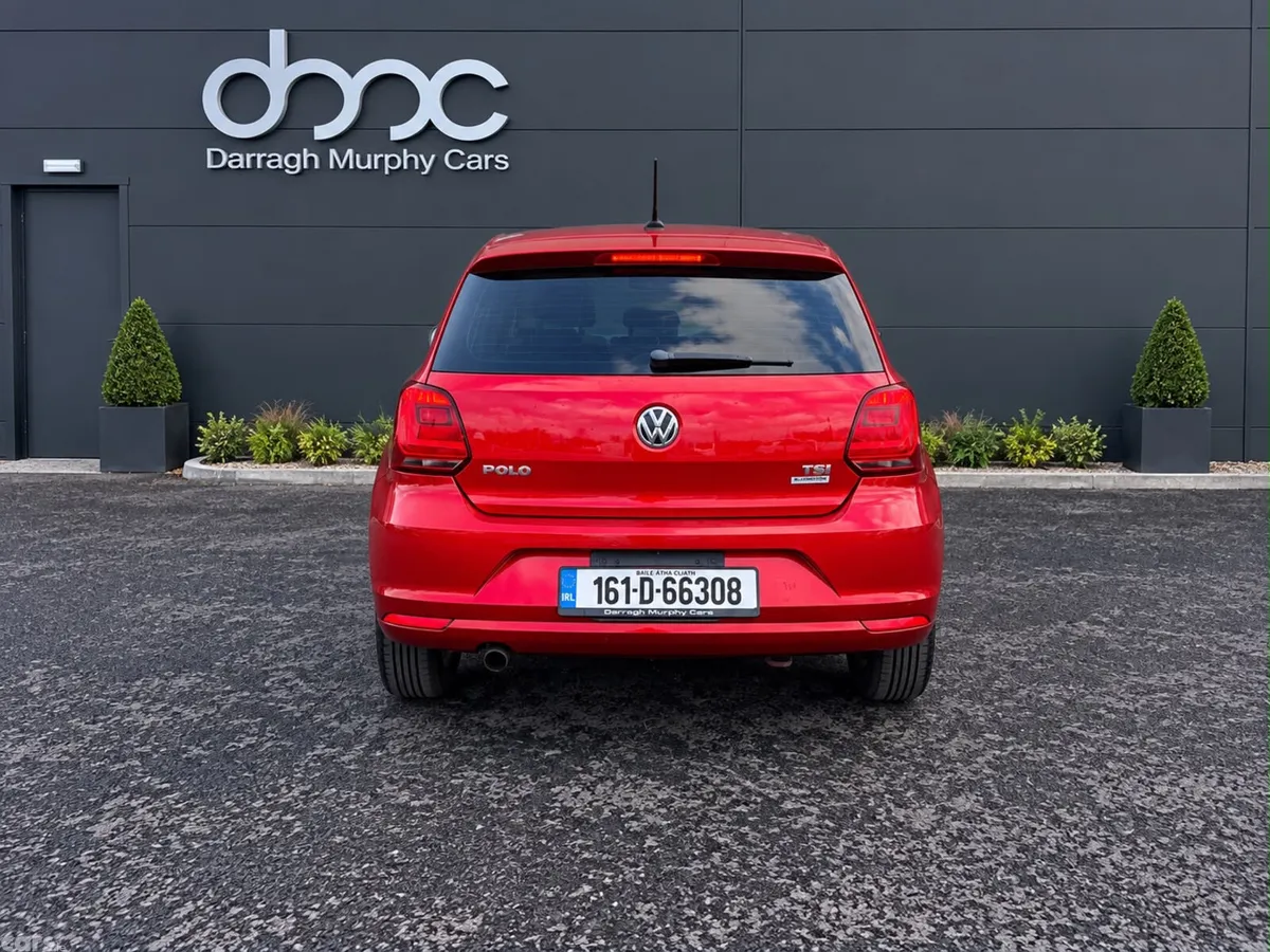 Volkswagen Polo Hatchback, Petrol, 2016, Red