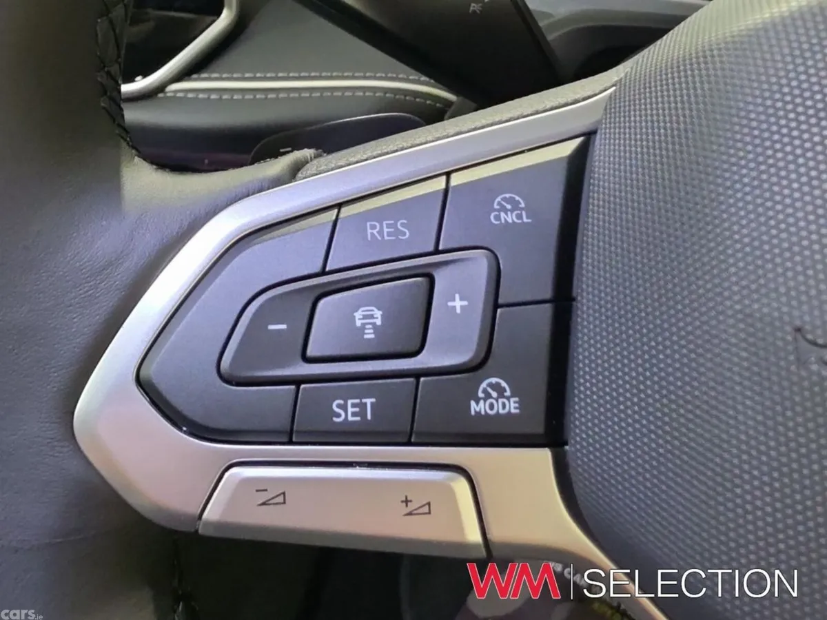 Volkswagen Passat Estate, Diesel, 2026, Grey