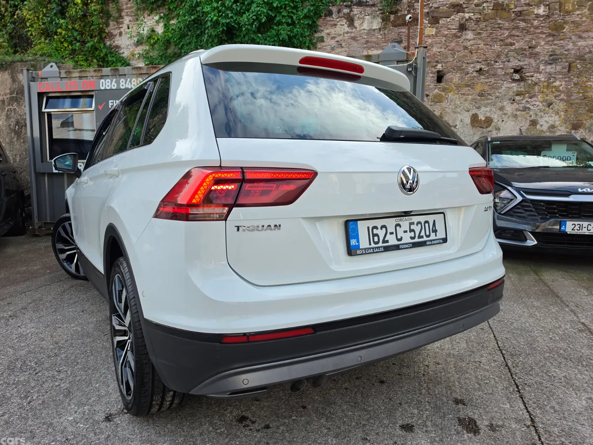 Volkswagen Tiguan SUV, Diesel, 2016, White