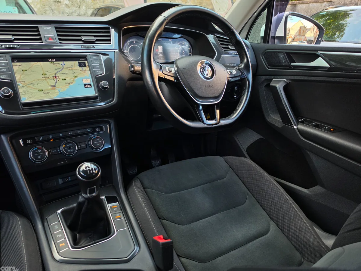 Volkswagen Tiguan SUV, Diesel, 2016, White