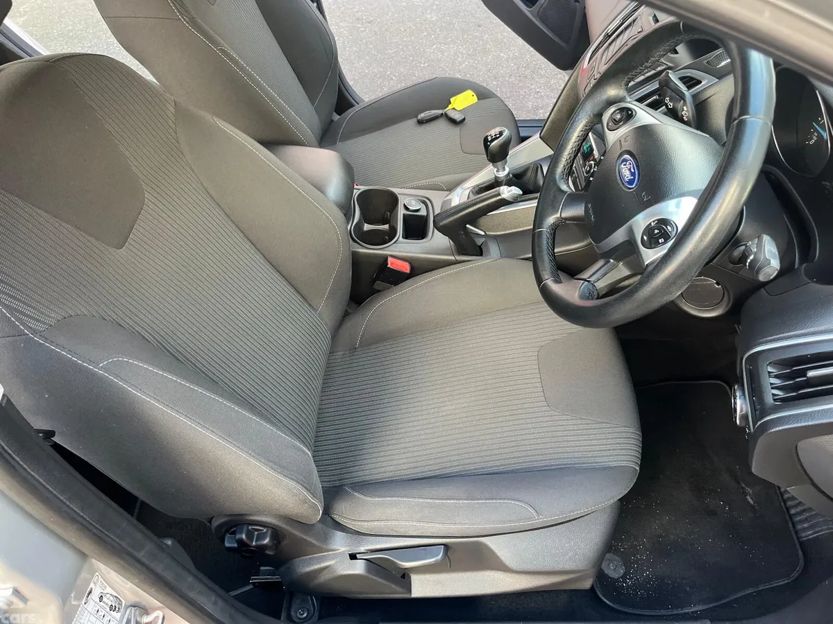Ford Focus Saloon, Diesel, 2014, Silver