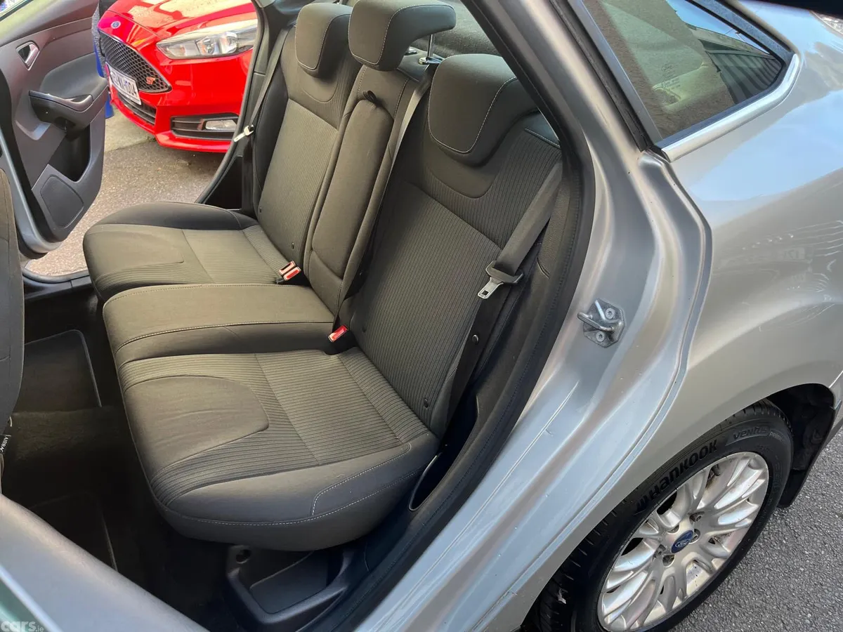 Ford Focus Saloon, Diesel, 2014, Silver