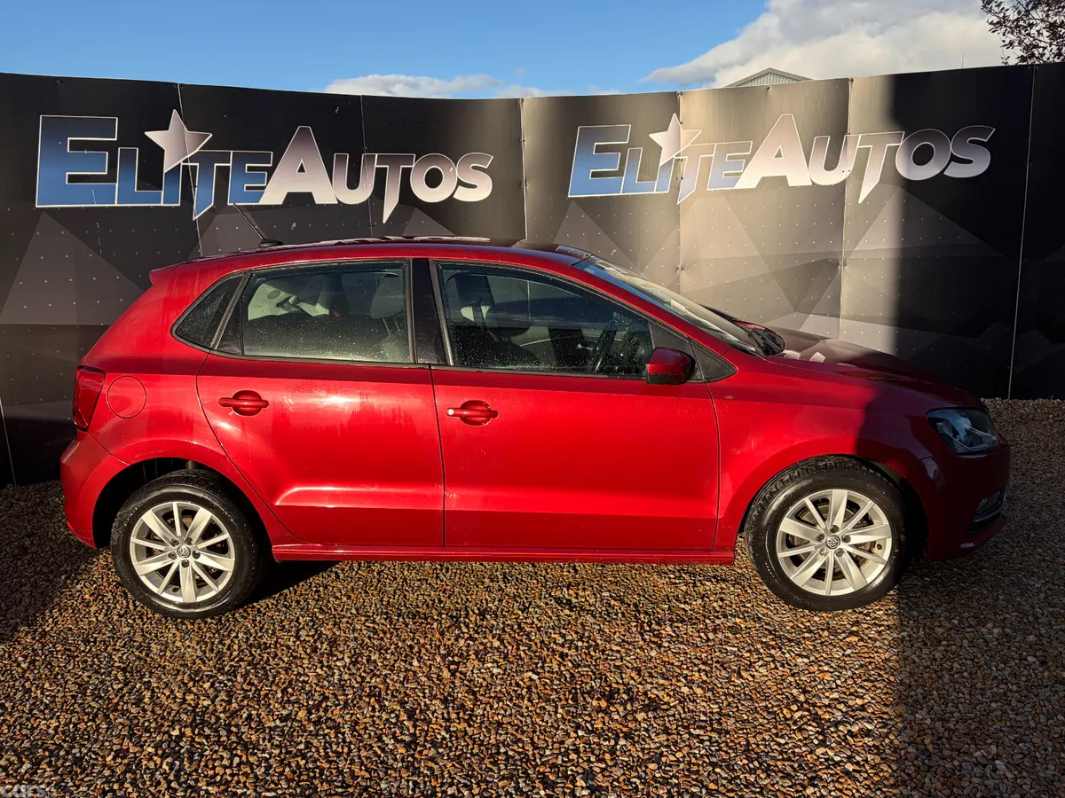 Volkswagen Polo Hatchback, Petrol, 2015, Red