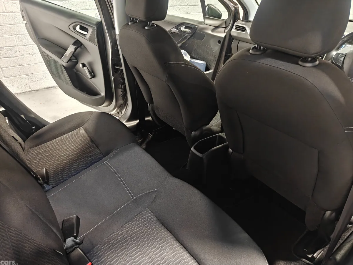 Peugeot 208 Hatchback, Petrol, 2019, Grey