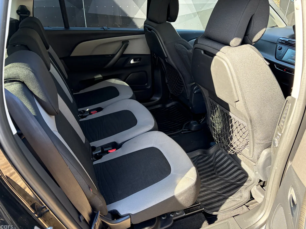 Citroen Grand C4 Picasso Hatchback, Petrol, 2016, Black