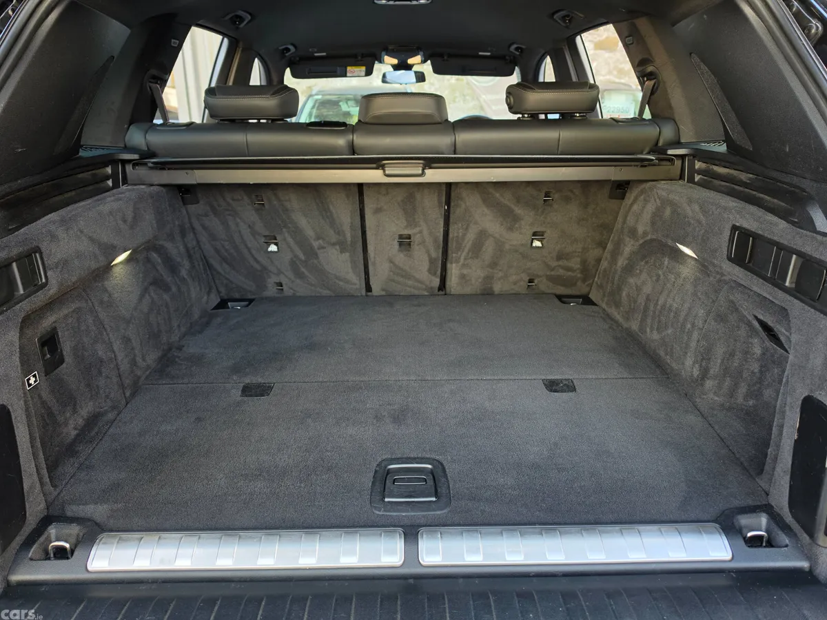 BMW X5 SUV, Petrol Hybrid, 2019, Black