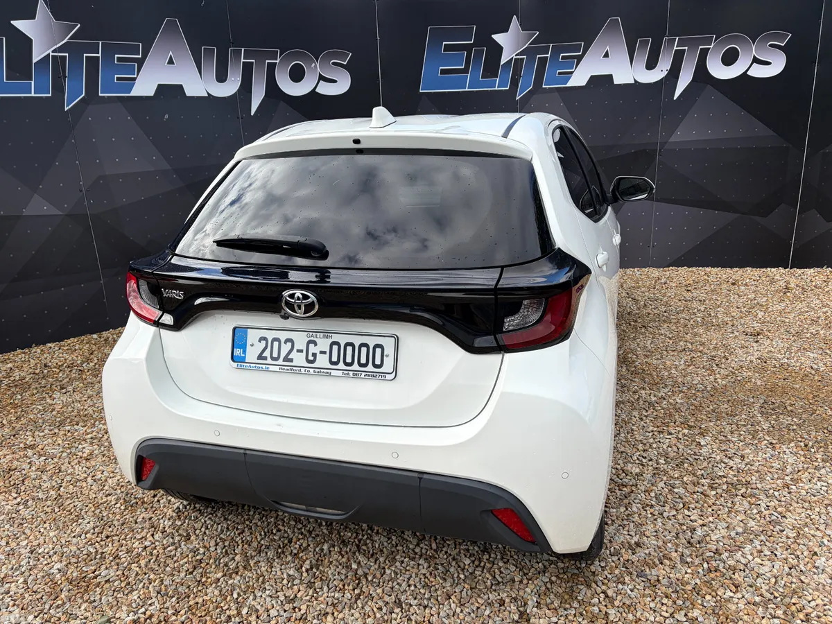 Toyota Yaris Hatchback, Petrol, 2020, White
