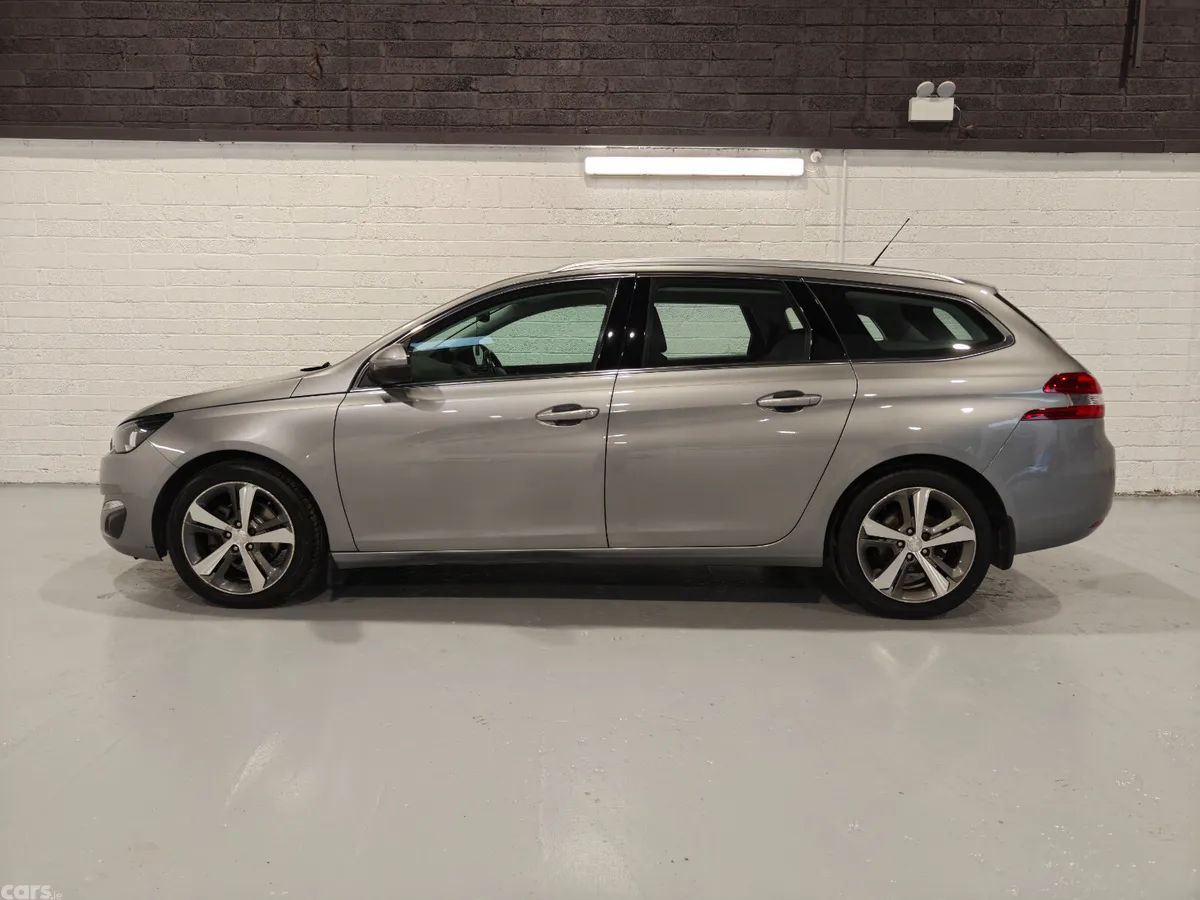 Peugeot 308 Estate, Diesel, 2016, Grey