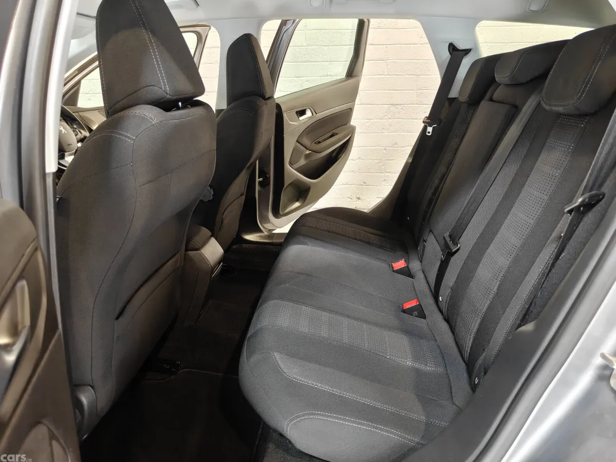 Peugeot 308 Estate, Diesel, 2016, Grey