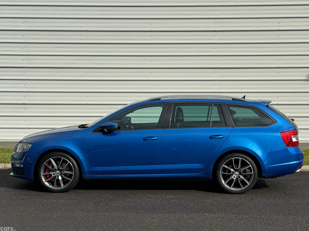 Skoda Octavia Hatchback, Diesel, 2014, Blue