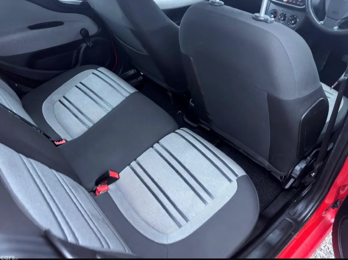 Fiat Punto Hatchback, Petrol, 2012, Red