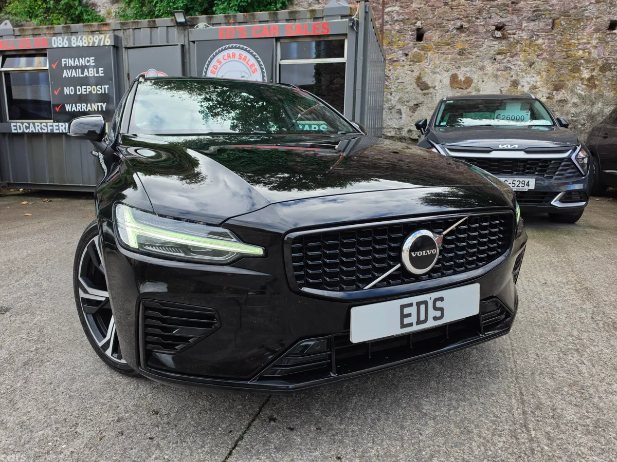 Volvo V60 Estate, Petrol Hybrid, 2022, Black