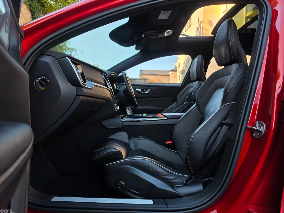 Volvo V60 Estate, Petrol Hybrid, 2022, Red