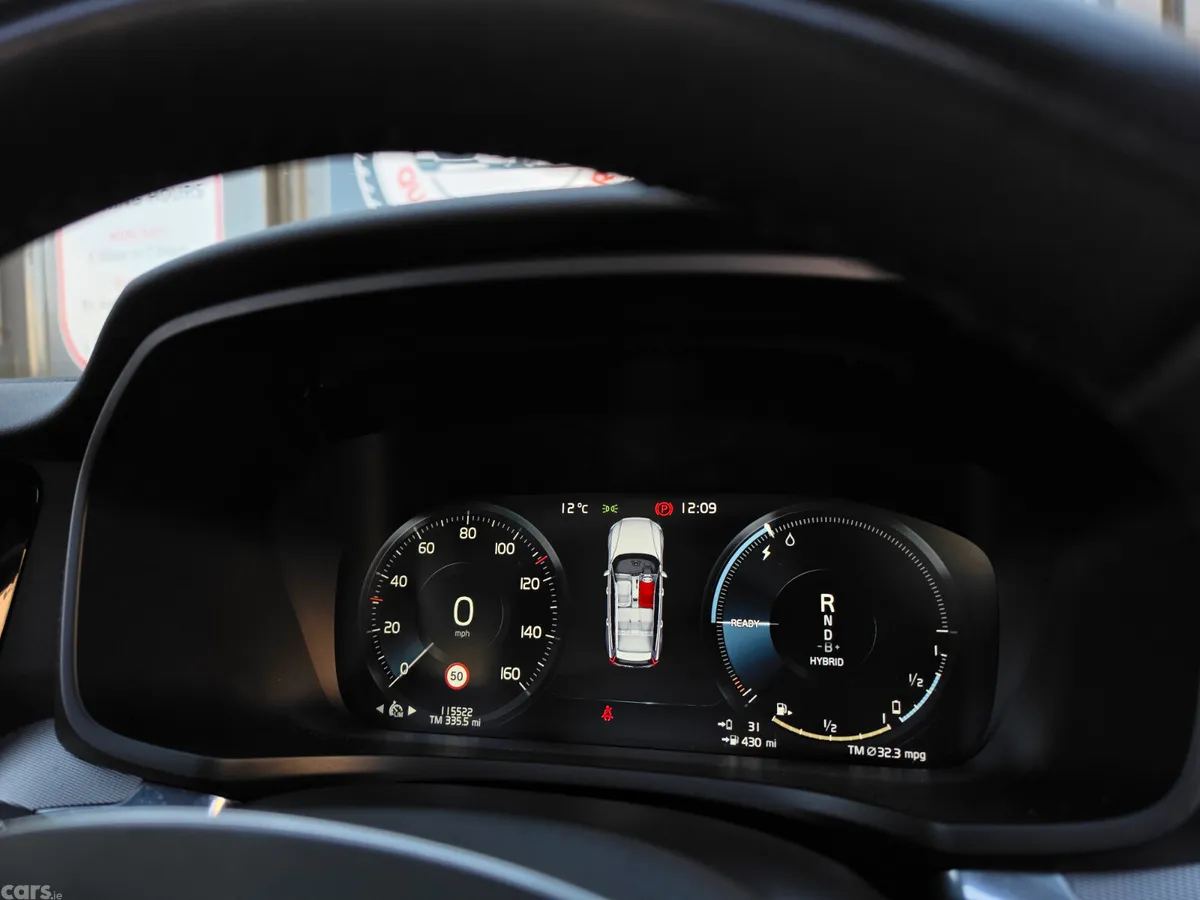 Volvo V60 Estate, Petrol Hybrid, 2022, Red