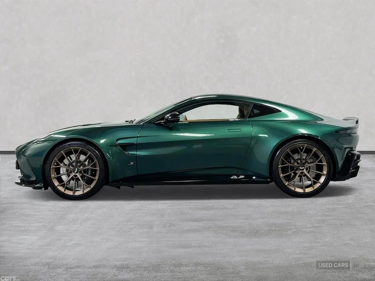 Aston Martin Vantage , Petrol, 2026, Green