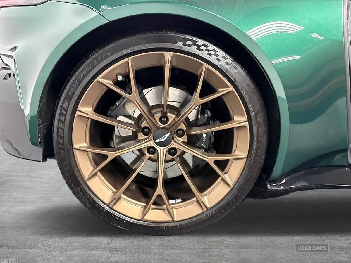 Aston Martin Vantage , Petrol, 2026, Green