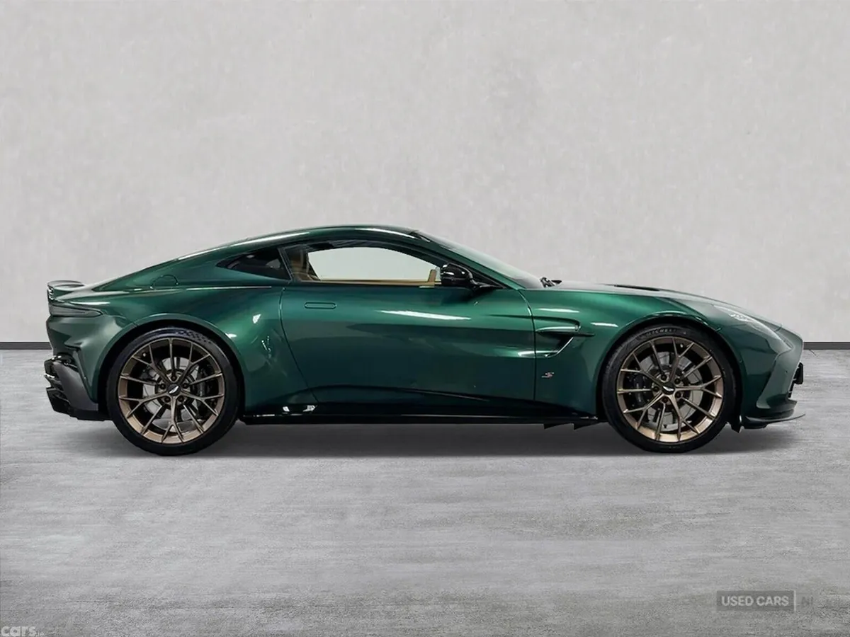 Aston Martin Vantage , Petrol, 2026, Green