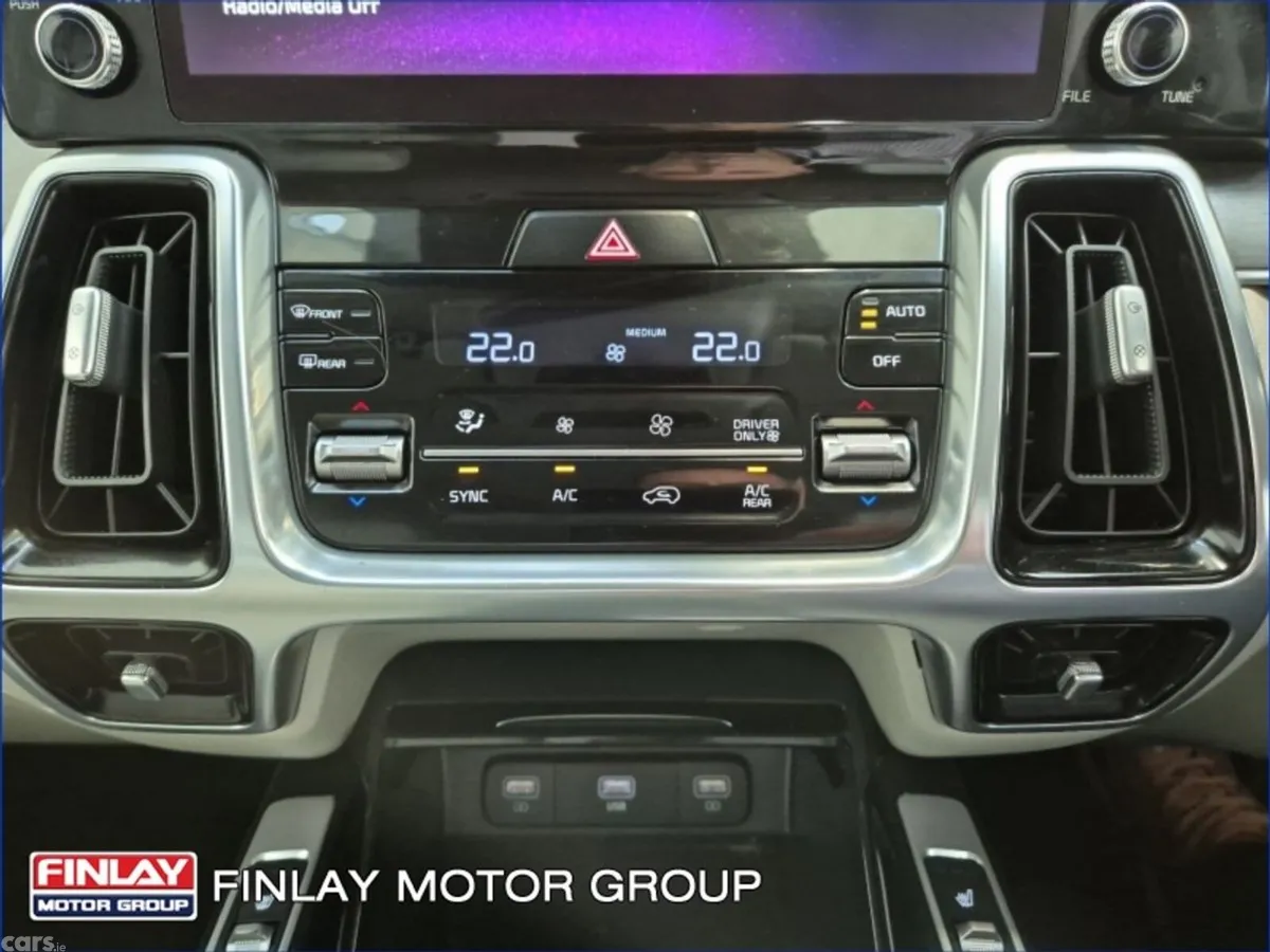 Kia Sorento SUV, Petrol Plug-in Hybrid, 2022, Black