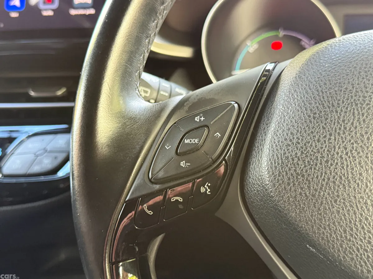 Toyota C-HR MPV, Petrol Hybrid, 2017, Black