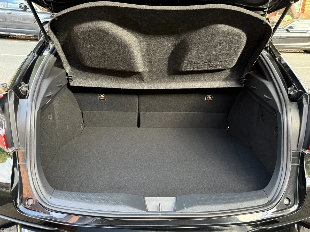 Toyota C-HR MPV, Petrol Hybrid, 2017, Black