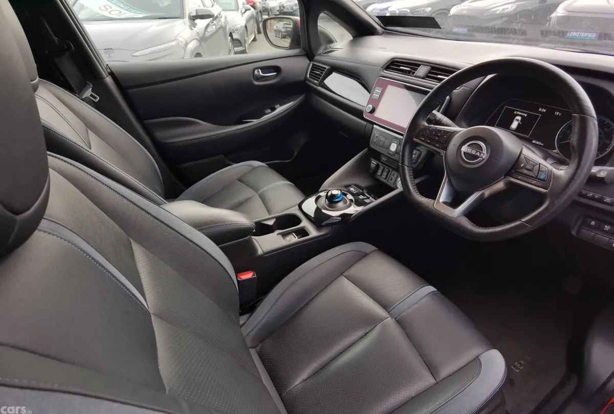 Nissan Leaf Hatchback, Electric, 2022, Red