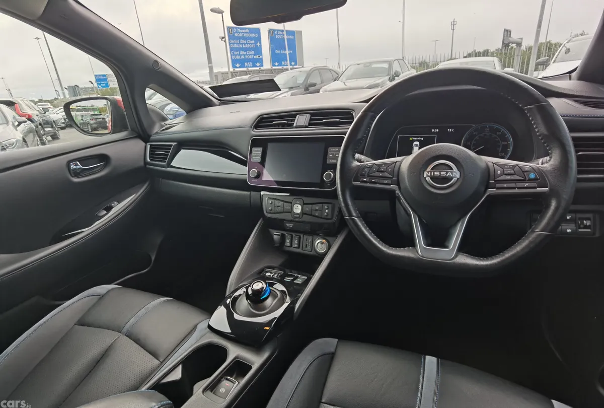 Nissan Leaf Hatchback, Electric, 2022, Red