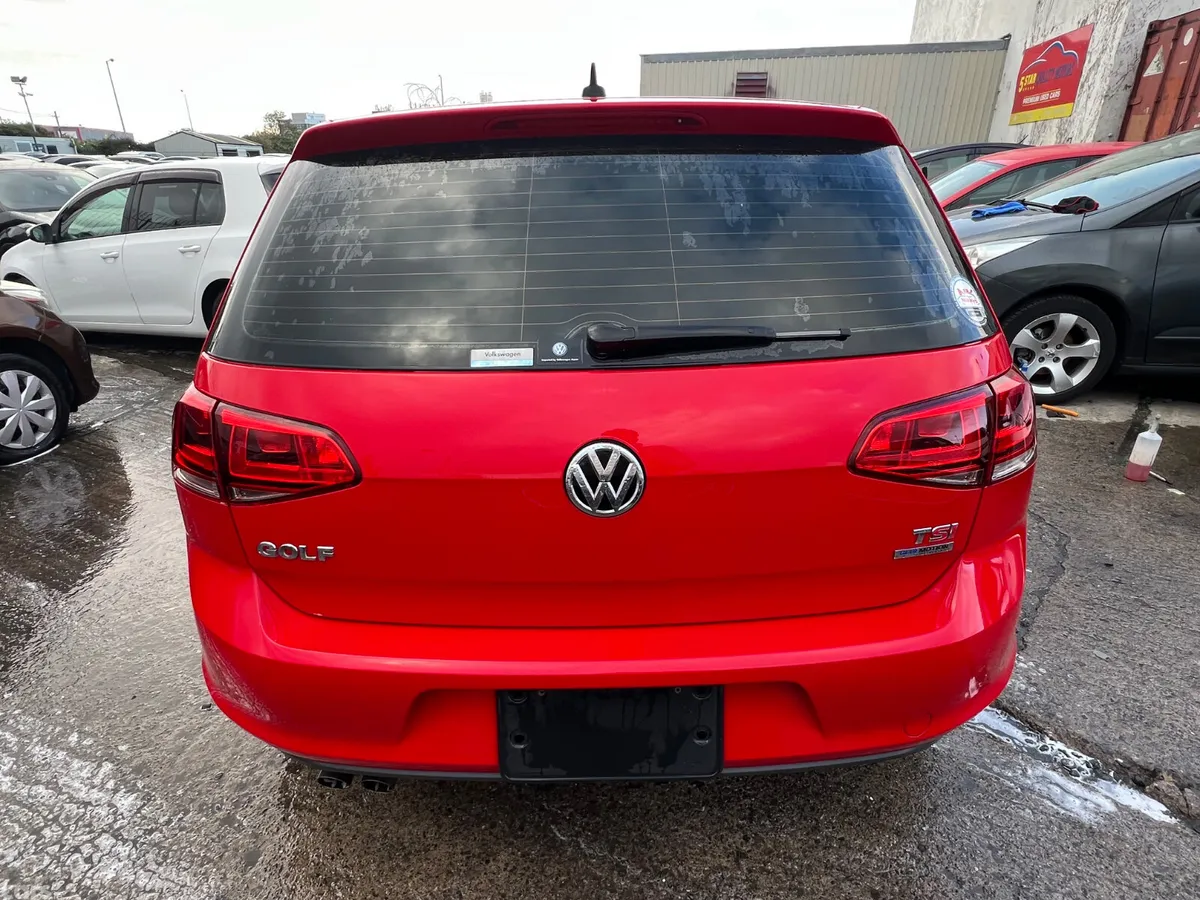 Volkswagen Golf Hatchback, Petrol, 2013, Red
