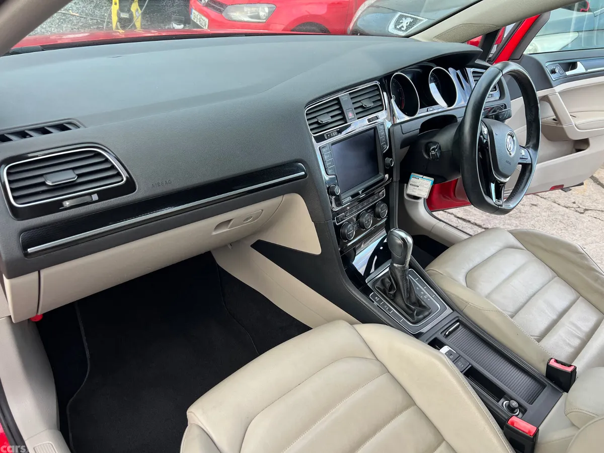 Volkswagen Golf Hatchback, Petrol, 2013, Red