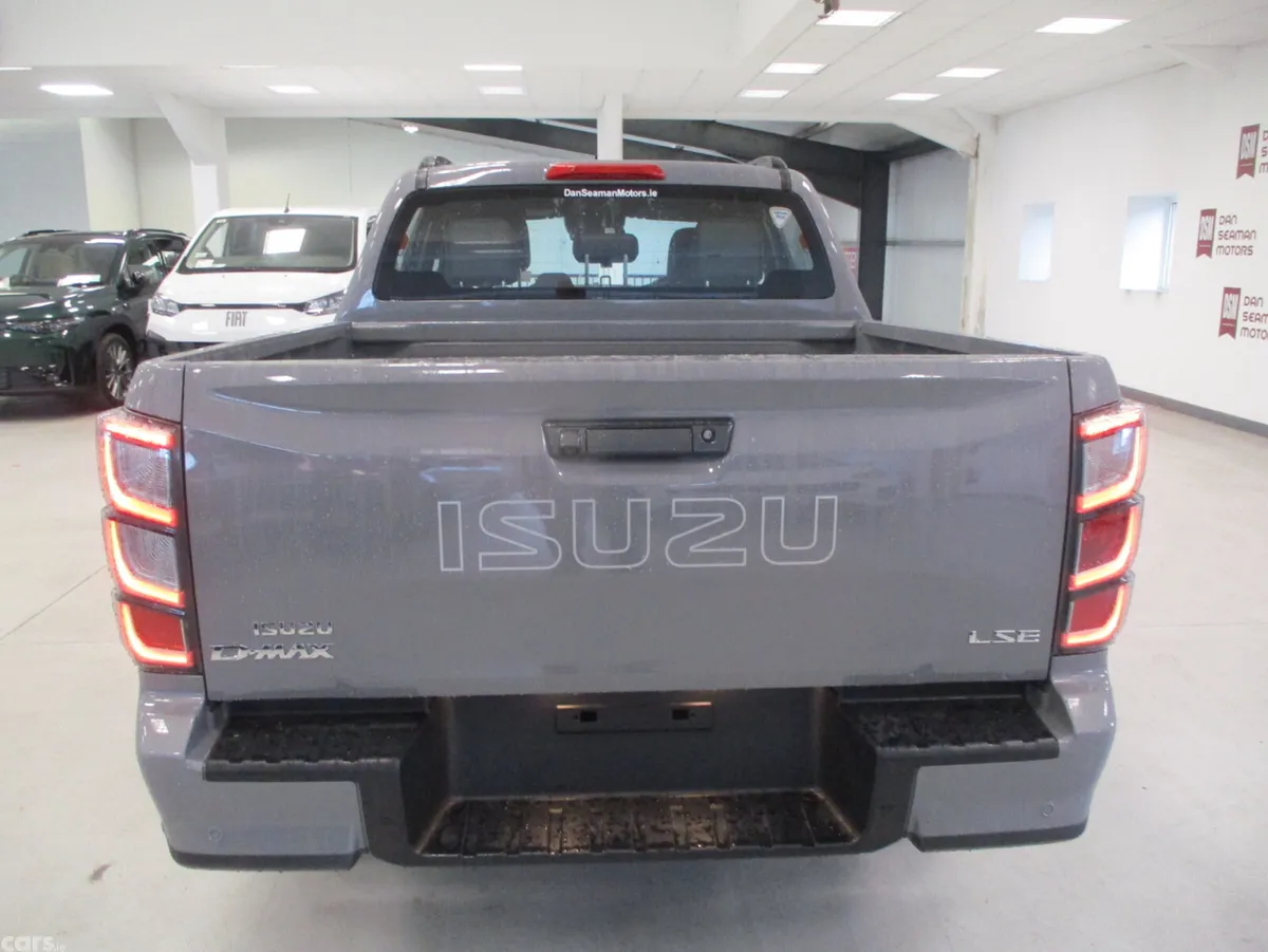 Isuzu D-Max Pick Up, Diesel, 2027, Grey