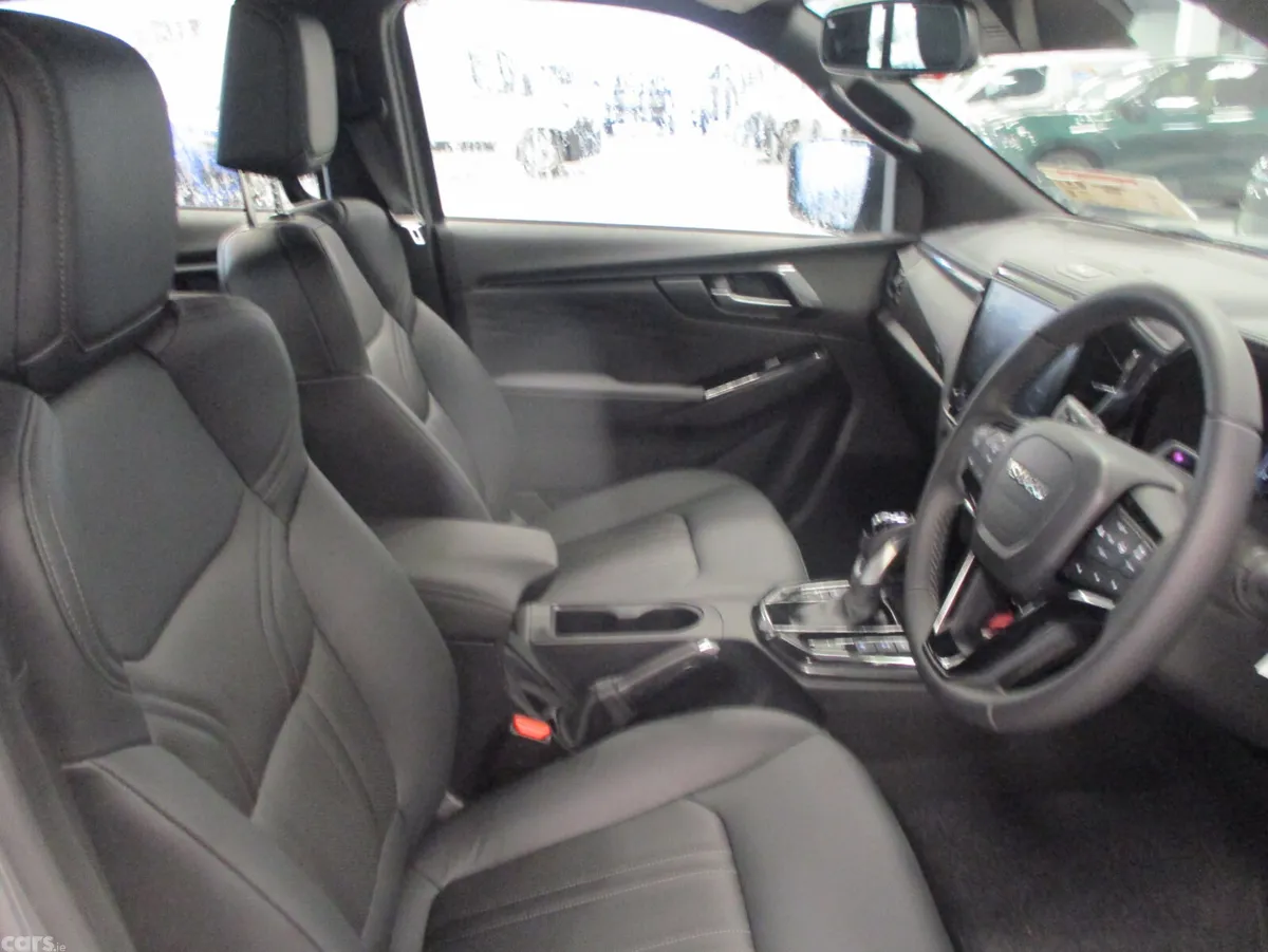 Isuzu D-Max Pick Up, Diesel, 2027, Grey