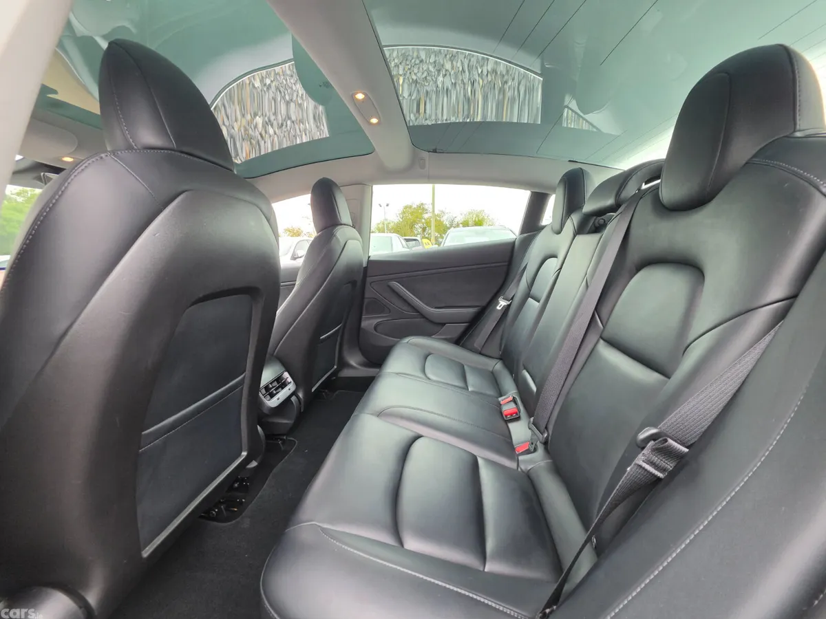 Tesla Model 3 Saloon, Electric, 2019, Red