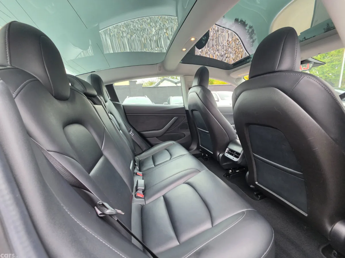 Tesla Model 3 Saloon, Electric, 2019, Red