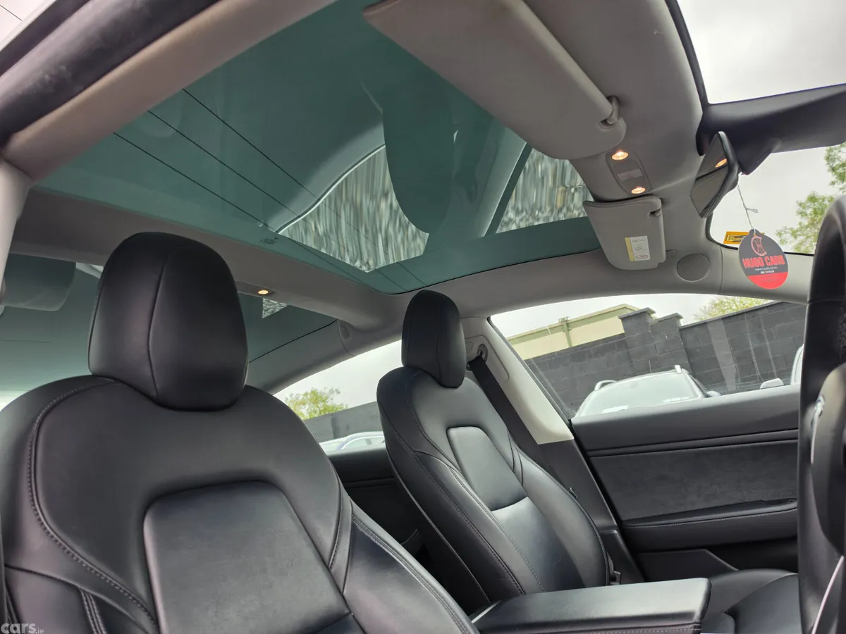 Tesla Model 3 Saloon, Electric, 2019, Red