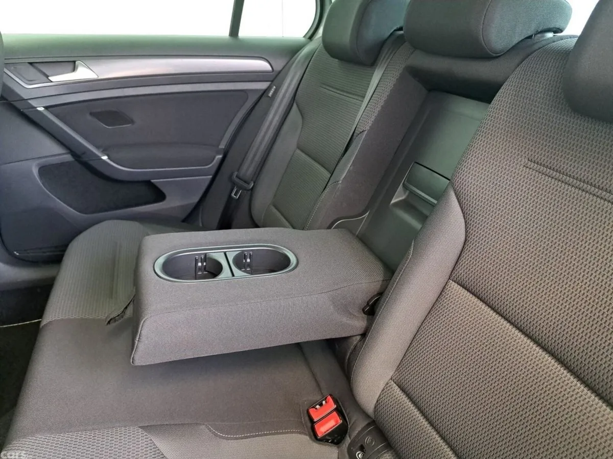 Volkswagen Golf Hatchback, Petrol, 2019, Silver