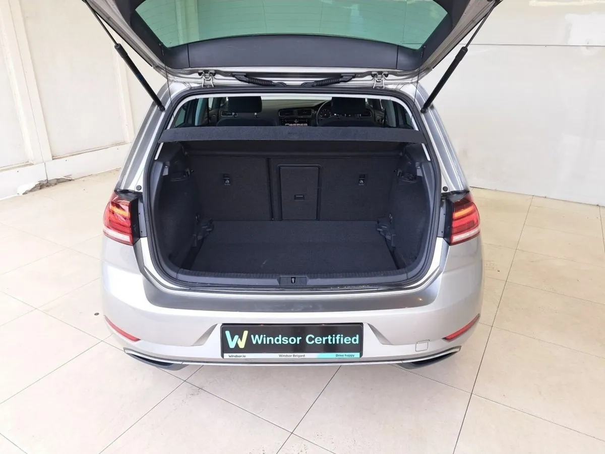 Volkswagen Golf Hatchback, Petrol, 2019, Silver