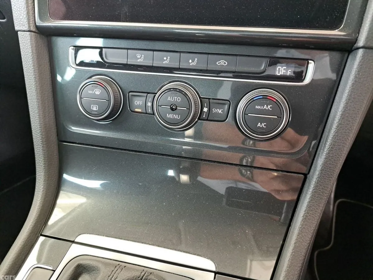 Volkswagen Golf Hatchback, Petrol, 2019, Silver