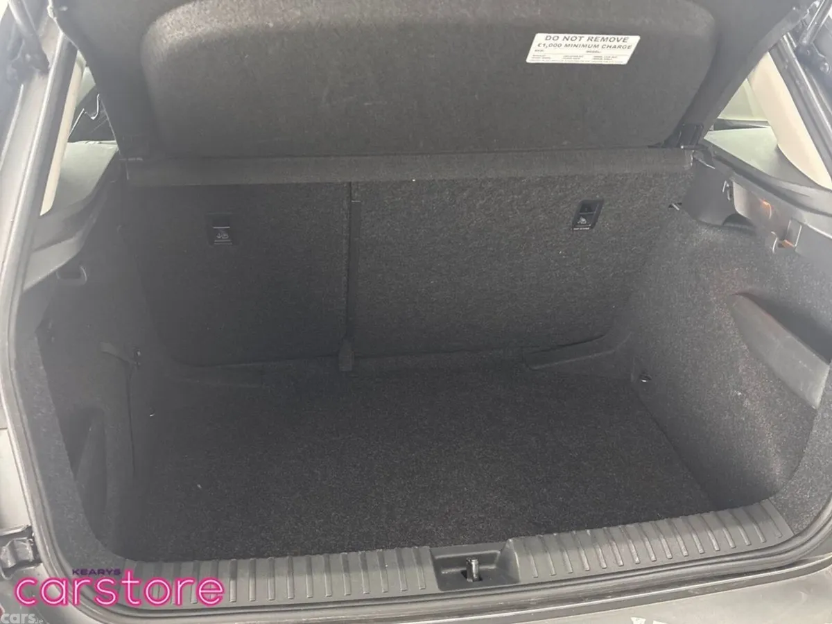 Skoda Kamiq Hatchback, Petrol, 2024, Grey