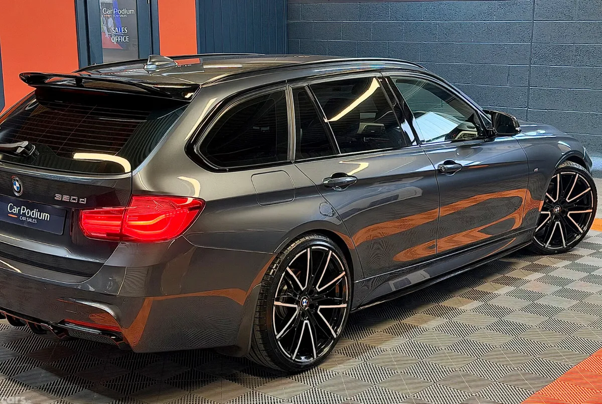 BMW 3-Series Estate, Diesel, 2016, Grey