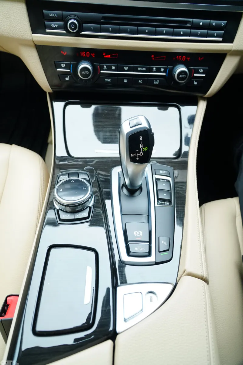BMW 5-Series Saloon, Diesel, 2015, Grey