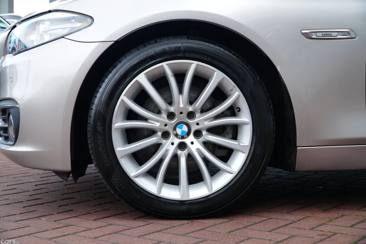 BMW 5-Series Saloon, Diesel, 2015, Grey