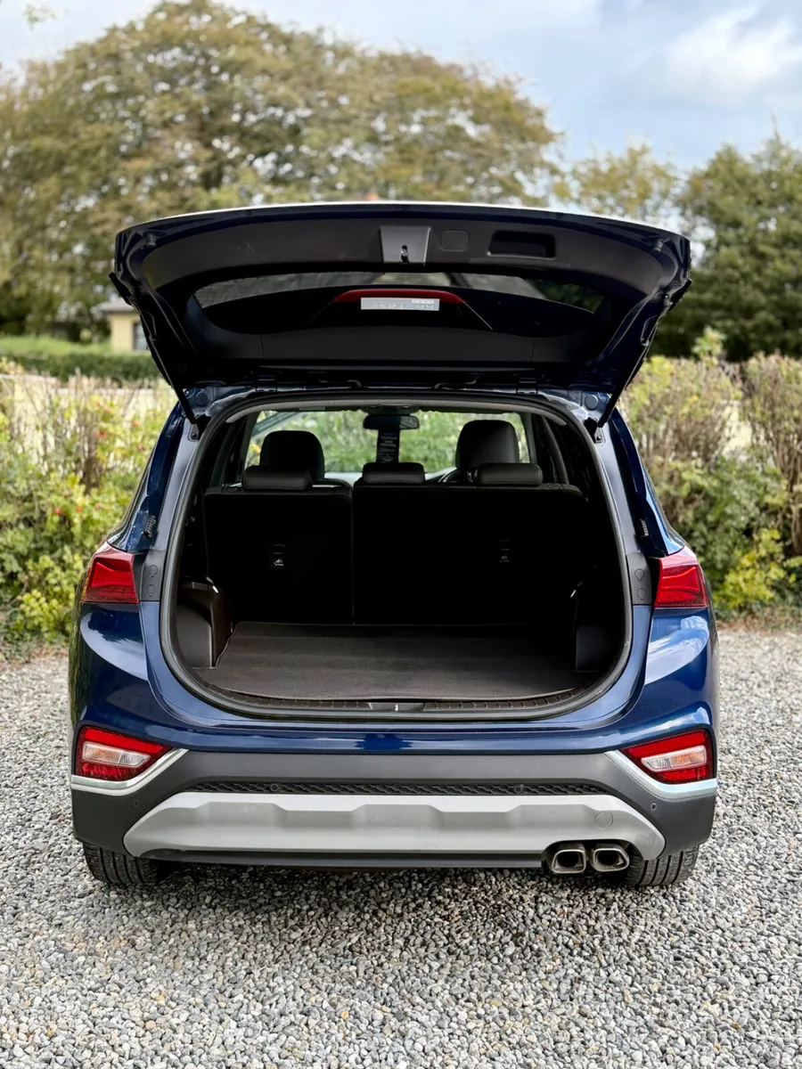 Hyundai Santa Fe SUV, Diesel, 2018, Blue