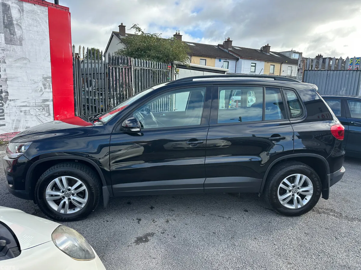 Volkswagen Tiguan SUV, Diesel, 2013, Black