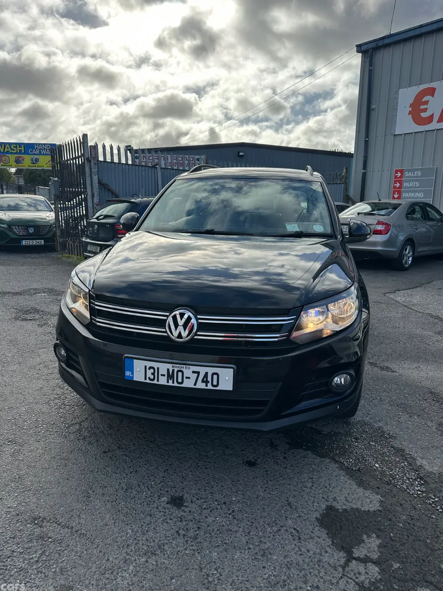 Volkswagen Tiguan SUV, Diesel, 2013, Black